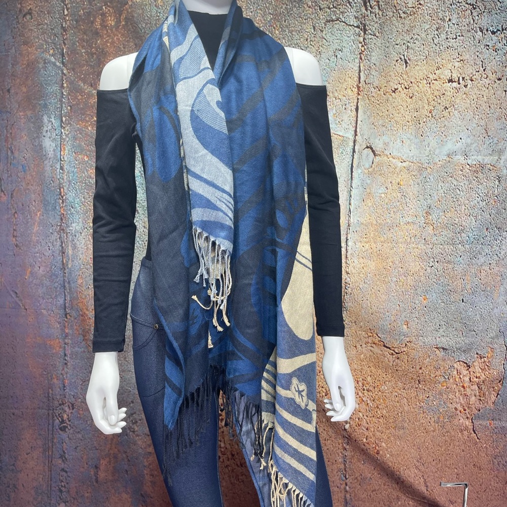 NWT Large Blue Womens scarf